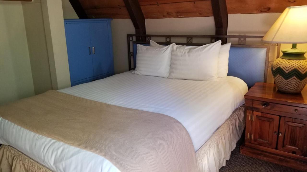 Hotel Cabins On Strawberry Hill Pine Zewnętrze zdjęcie