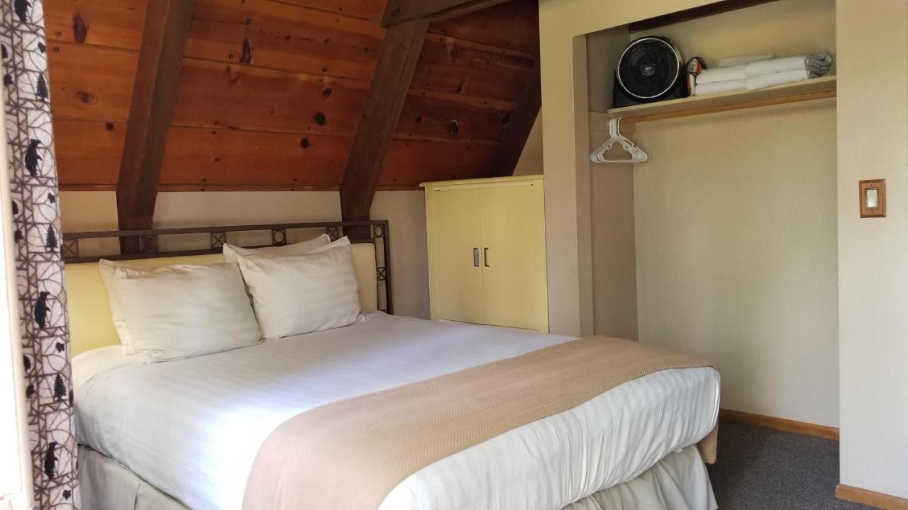 Hotel Cabins On Strawberry Hill Pine Zewnętrze zdjęcie
